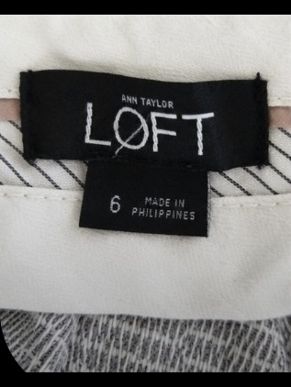 Ann Taylor LOFT Shorts - Picture 3 of 4